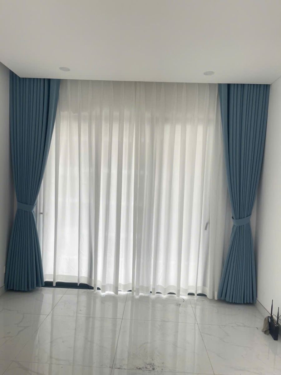 Thi công rèm vải 2 lớp hiện đại – Rèm cửa ở Tân Phú đẹp và tiện nghi