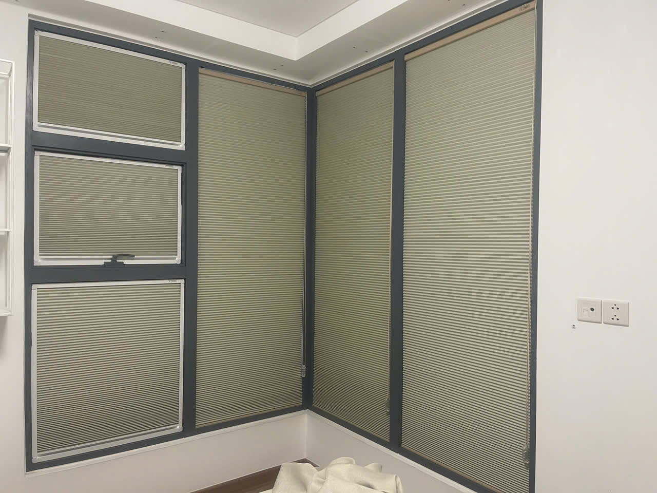 Rèm Tổ Ong Kết Hợp Vách Ngăn